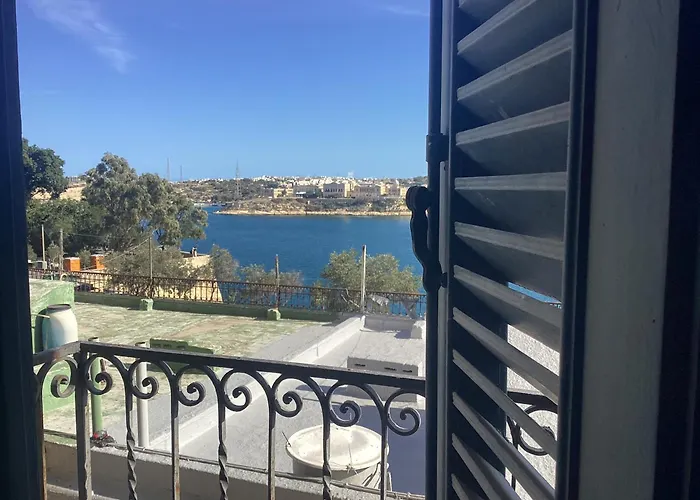 Апартаменты Valletta Harbour View Studio 2A