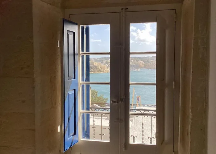 Port View 2a Βαλέτα